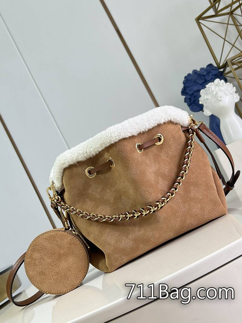超3ALV M57068淺黃毛絨 做工細緻精品包款 超3A LV背包款22x14x19cm 超3ALV M57068淺黃毛絨 做工細緻精品包款 超3A LV背包款22x14x19cm