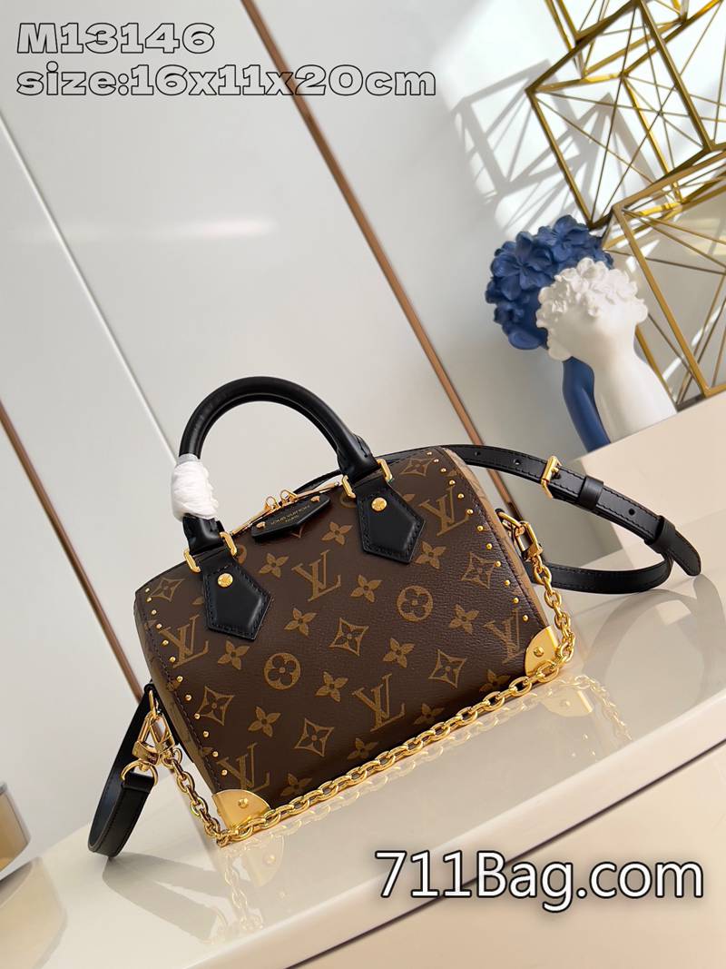 精品LV M13146老花 頂級材料打造手袋 精仿LV精品包肩帶和鏈條均可拆卸,斜挎、肩背或手提皆宜。16x11x20.5cm 精品LV M13146老花 頂級材料打造手袋 精仿LV精品包肩帶和鏈條均可拆卸,斜挎、肩背或手提皆宜。16x11x20.5cm