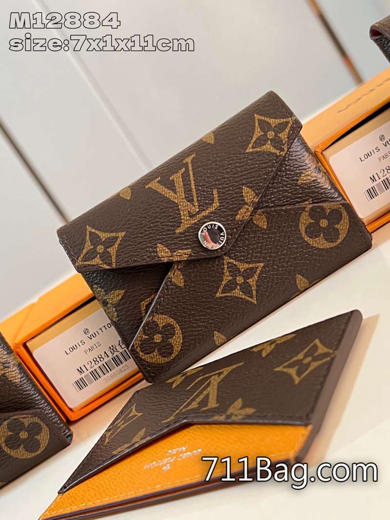 精品A貨LV M12884黃 用料實在高端手袋 原單LV精品手拿包7.5x1.5x11cm 精品A貨LV M12884黃 用料實在高端手袋 原單LV精品手拿包7.5x1.5x11cm