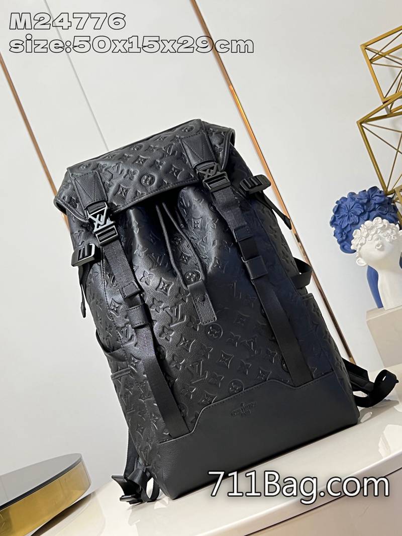 頂級A貨LV M24776壓花 手工打造細節控首選 精品LV單肩包50x15x29cm 頂級A貨LV M24776壓花 手工打造細節控首選 精品LV單肩包50x15x29cm