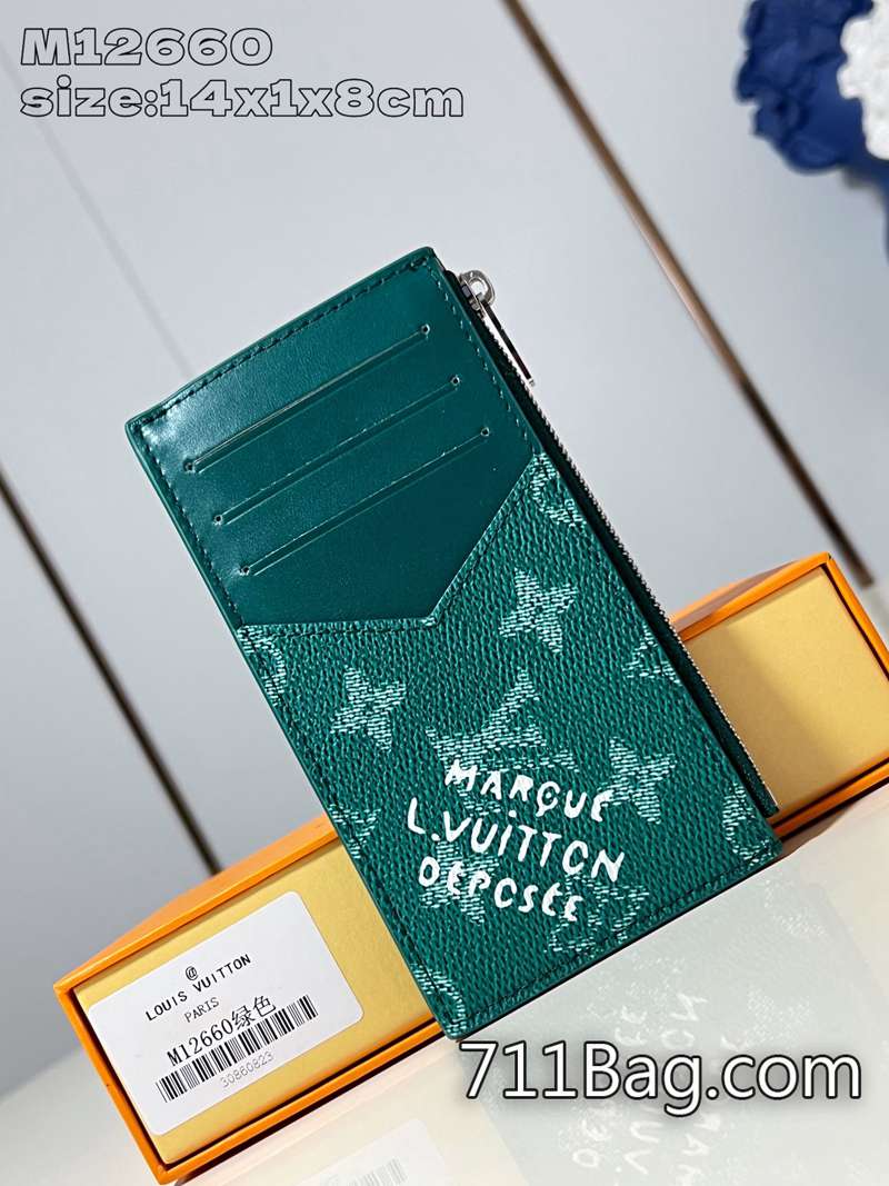 精仿Louis Vuitton M12660綠 質感爆棚高端女包 精品LV復古設計包14.5x1x8cm 精仿Louis Vuitton M12660綠 質感爆棚高端女包 精品LV復古設計包14.5x1x8cm