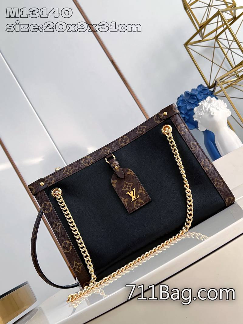 頂級A貨Louis Vuitton M13140 嚴選材質打造精品包 精仿LV休閒斜背包20x9x31cm 頂級A貨Louis Vuitton M13140 嚴選材質打造精品包 精仿LV休閒斜背包20x9x31cm