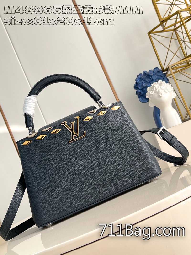 精仿路易威登 M48865深藍菱形款/中號 做工嚴謹高仿名牌包 精品LV細節一比一翻蓋可置於外側,亦可內收展現LV標識。size:31.5x20x11cm 精仿路易威登 M48865深藍菱形款/中號 做工嚴謹高仿名牌包 精品LV細節一比一翻蓋可置於外側,亦可內收展現LV標識。size:31.5x20x11cm