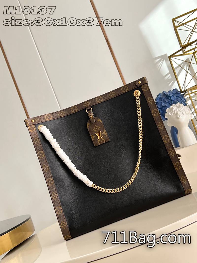 頂級A貨LV M13137 精選面料超柔質感 精品LV細節一比一36x10x37cm 頂級A貨LV M13137 精選面料超柔質感 精品LV細節一比一36x10x37cm