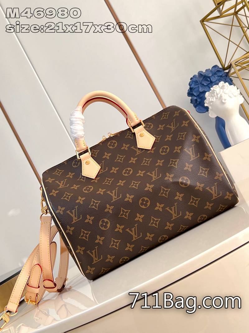 頂級A貨LV M46980 頂級進口皮打造LV包 原單LV精品手拿包21x17x30cm 頂級A貨LV M46980 頂級進口皮打造LV包 原單LV精品手拿包21x17x30cm
