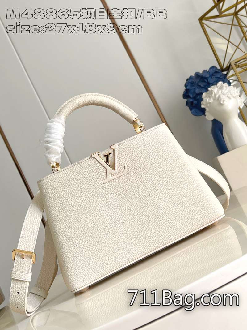頂級精品LV M48865奶白金扣/小號 精品級手工縫製包 A貨LV百搭小包包皮革包覆LV字母,宛如珠寶的手柄環承襲經典硬箱設計,別致翻蓋綻放Monogram花卉。系上肩帶,手提斜挎隨心切換。17.3x9x27cm 頂級精品LV M48865奶白金扣/小號 精品級手工縫製包 A貨LV百搭小包包皮革包覆LV字母,宛如珠寶的手柄環承襲經典硬箱設計,別致翻蓋綻放Monogram花卉。系上肩帶,手提斜挎隨心切換。17.3x9x27cm