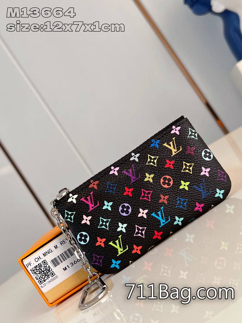 A貨LV M13664黑彩 完美手工細節高仿包 A貨LV新款包12x7x1.5cm A貨LV M13664黑彩 完美手工細節高仿包 A貨LV新款包12x7x1.5cm