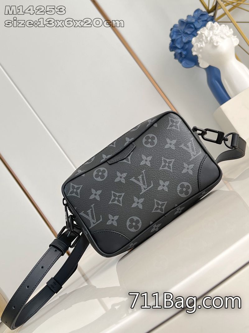 頂級A貨LV M14253黑花 用料實在高端手袋 精品LV百搭必備包可拆卸並調節的肩帶實現舒適肩背。13x6.5x20cm 頂級A貨LV M14253黑花 用料實在高端手袋 精品LV百搭必備包可拆卸並調節的肩帶實現舒適肩背。13x6.5x20cm