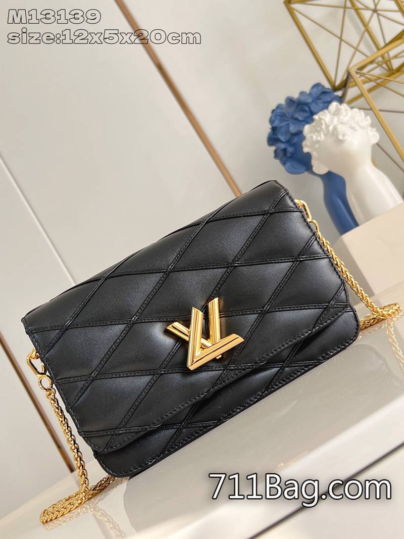 頂級一比一Louis Vuitton M13139黑 超高質感LV包推薦 一比一LV高端復刻12x5x20cm 頂級一比一Louis Vuitton M13139黑 超高質感LV包推薦 一比一LV高端復刻12x5x20cm