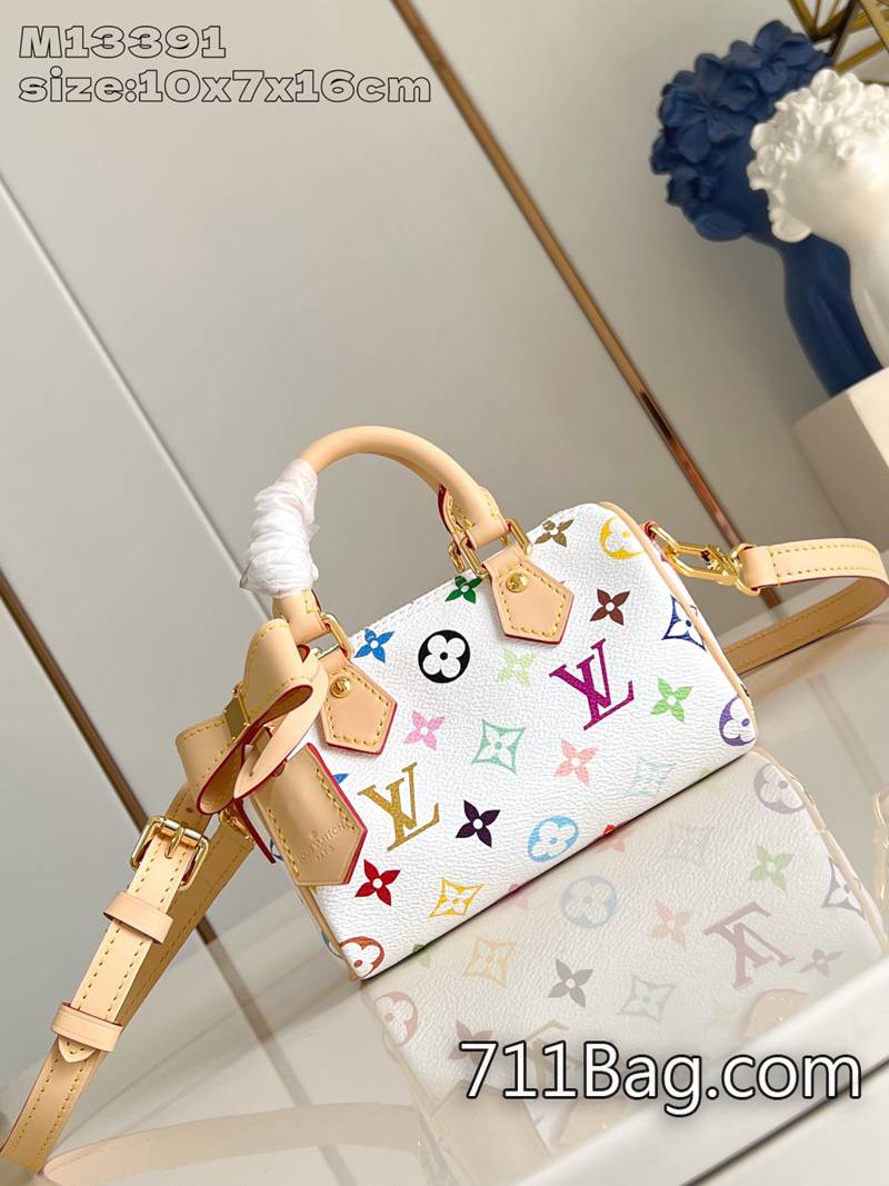 頂級精品LV M13391白彩 細節處理精緻的包包 高仿LV精品水桶包10x7.5x16cm 頂級精品LV M13391白彩 細節處理精緻的包包 高仿LV精品水桶包10x7.5x16cm