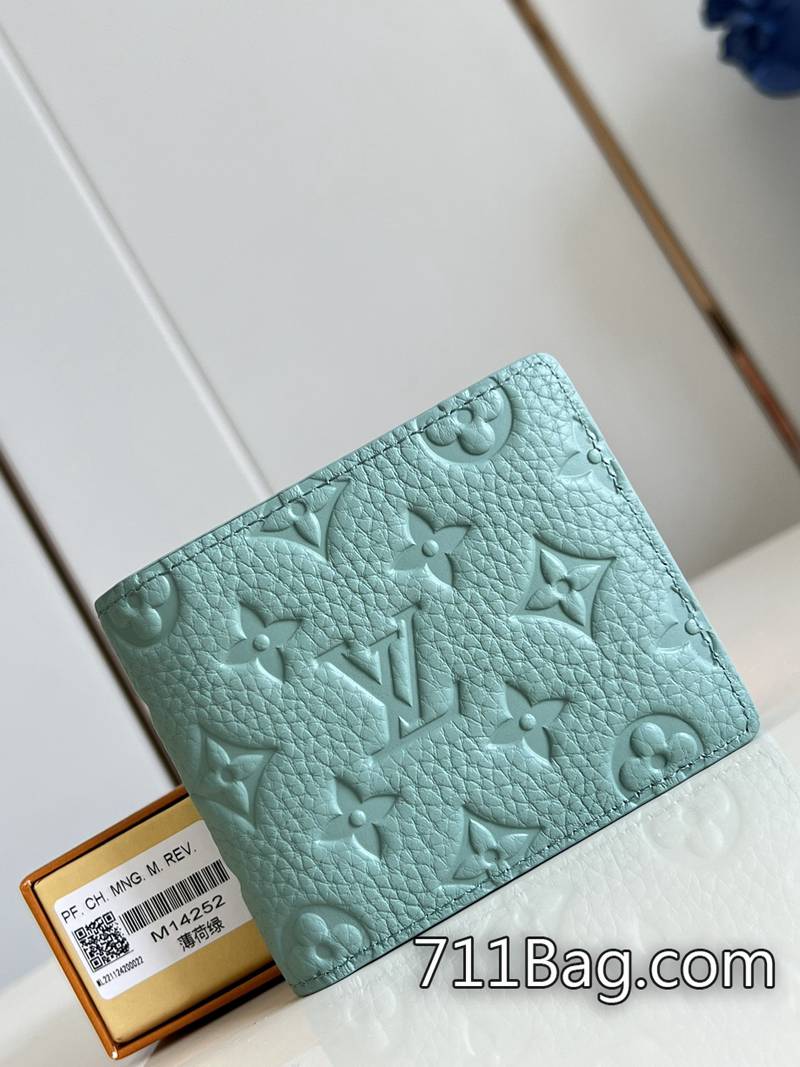 精品LV M14252薄荷綠 超高質感LV包推薦 超3A LV品牌復刻款這款時尚的小型錢包幾乎可以輕易放進任何口袋。11.5x9x1.5cm 精品LV M14252薄荷綠 超高質感LV包推薦 超3A LV品牌復刻款這款時尚的小型錢包幾乎可以輕易放進任何口袋。11.5x9x1.5cm