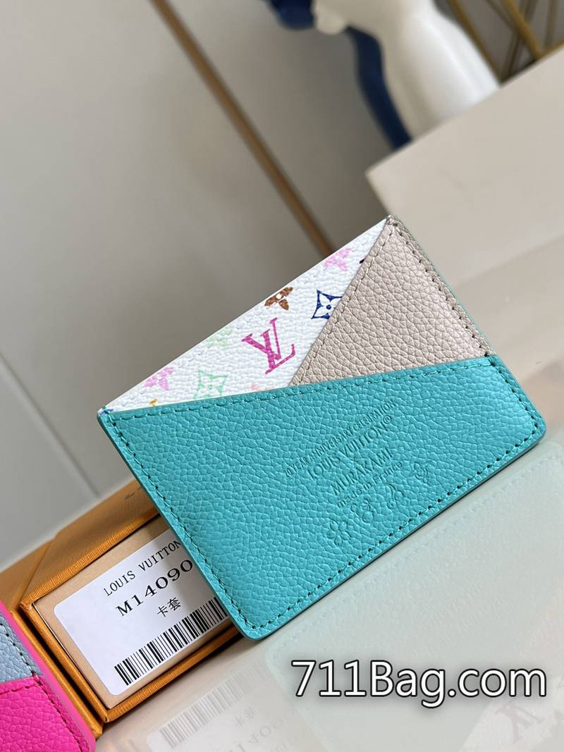 A貨LV M14090藍 高端包必備奢華細節 A貨LV新款包size:10x7x0.3cm A貨LV M14090藍 高端包必備奢華細節 A貨LV新款包size:10x7x0.3cm