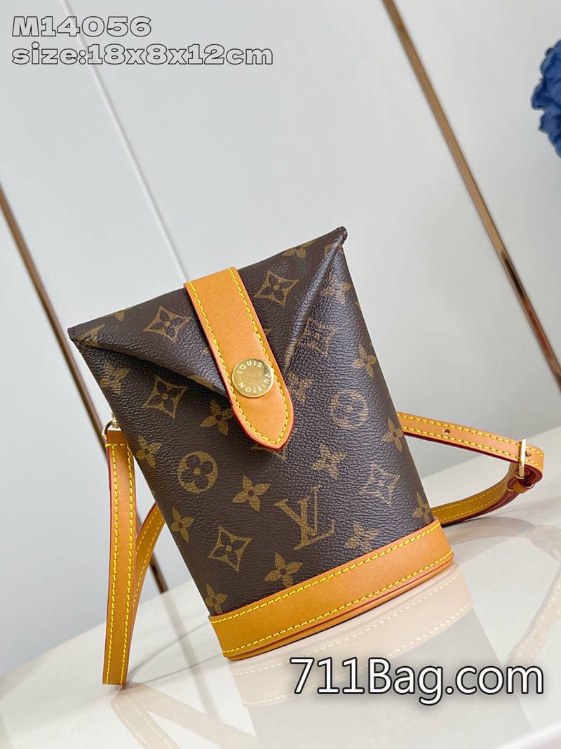 A貨LV M14056老花 超高做工還原真品 一比一LV潮流新款18x8.5x12.5cm A貨LV M14056老花 超高做工還原真品 一比一LV潮流新款18x8.5x12.5cm