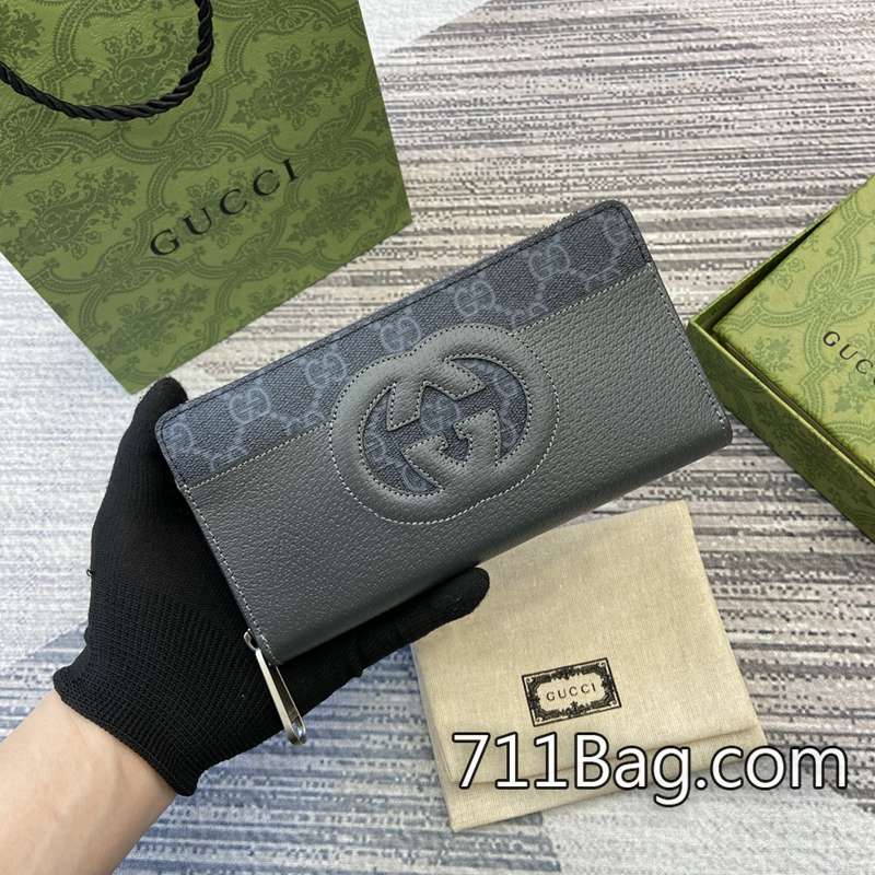 頂級精品Gucci 701423 精品工藝還原專櫃款 Gucci皮革包高仿尺寸:19x10x3cm。顏色:灰色皮/克pvc。 頂級精品Gucci 701423 精品工藝還原專櫃款 Gucci皮革包高仿尺寸:19x10x3cm。顏色:灰色皮/克pvc。