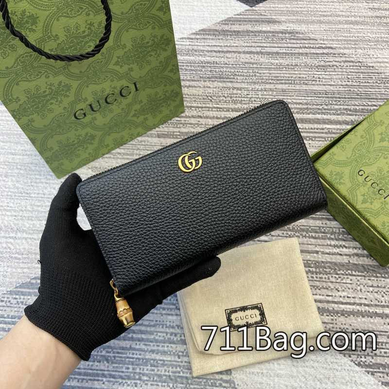 精仿Gucci 739499 客戶實拍反饋:與正品無異。 高仿Gucci Ophidia系列包尺寸:19.5*11*3cm。顏色:黑色/原廠皮。 精仿Gucci 739499 客戶實拍反饋:與正品無異。 高仿Gucci Ophidia系列包尺寸:19.5*11*3cm。顏色:黑色/原廠皮。
