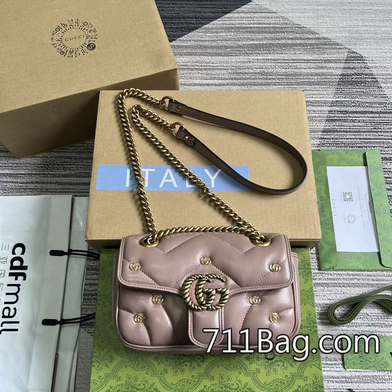 頂級精品Gucci 446744 專櫃同步細節一樣 情侶款Gucci高仿推薦尺寸:22(寬)x13(高)x6cm(深)顏色:裸粉/原廠皮。 頂級精品Gucci 446744 專櫃同步細節一樣 情侶款Gucci高仿推薦尺寸:22(寬)x13(高)x6cm(深)顏色:裸粉/原廠皮。