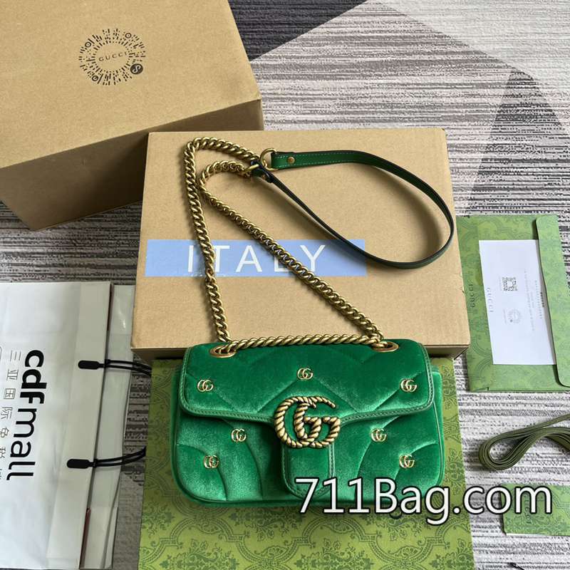 超3AGucci 446744 若有問題支持退換服務。 送禮首選Gucci包仿品尺寸:22(寬)x13(高)x6cm(深)顏色:綠色/天鵝絨 超3AGucci 446744 若有問題支持退換服務。 送禮首選Gucci包仿品尺寸:22(寬)x13(高)x6cm(深)顏色:綠色/天鵝絨
