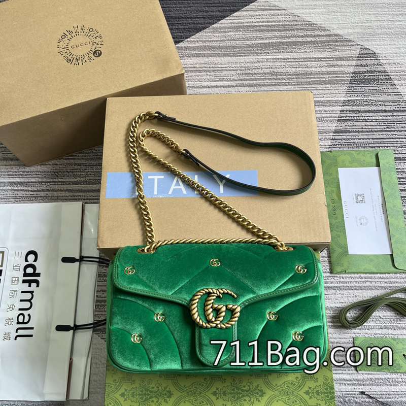 精品高仿Gucci 443497 使用過後仍保持完美包型。 Gucci包高仿哪裡買尺寸:26(寬)x15(高)x7cm(深)顏色:綠色/天鵝絨 精品高仿Gucci 443497 使用過後仍保持完美包型。 Gucci包高仿哪裡買尺寸:26(寬)x15(高)x7cm(深)顏色:綠色/天鵝絨