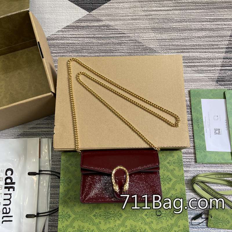 精品高仿Gucci 795368 色彩飽和度高,還原度極佳。 爆款Gucci A貨包包尺寸:17.5(寬)x11(高)x6.5厘米(深)顏色:酒紅色/漆皮原廠皮。 精品高仿Gucci 795368 色彩飽和度高,還原度極佳。 爆款Gucci A貨包包尺寸:17.5(寬)x11(高)x6.5厘米(深)顏色:酒紅色/漆皮原廠皮。