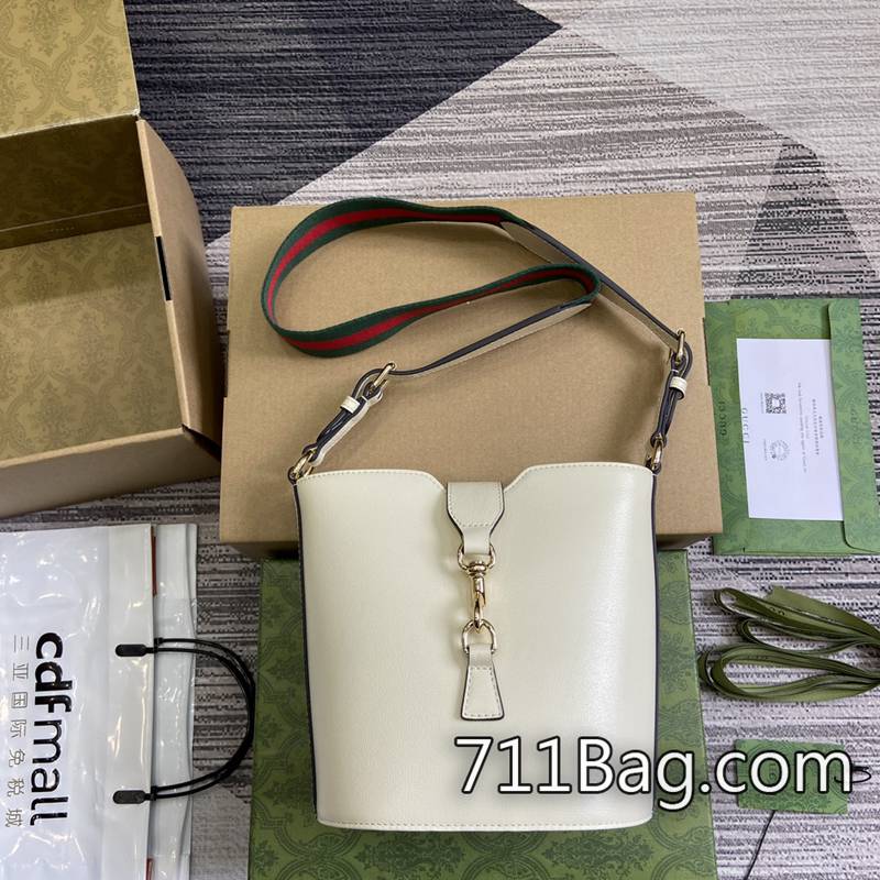 頂級高仿Gucci 782908 奢侈品質感親民價 Gucci A貨團購優惠尺寸:18.5(長)x20.5(寬)x12.5cm顏色:白色/原廠皮 頂級高仿Gucci 782908 奢侈品質感親民價 Gucci A貨團購優惠尺寸:18.5(長)x20.5(寬)x12.5cm顏色:白色/原廠皮