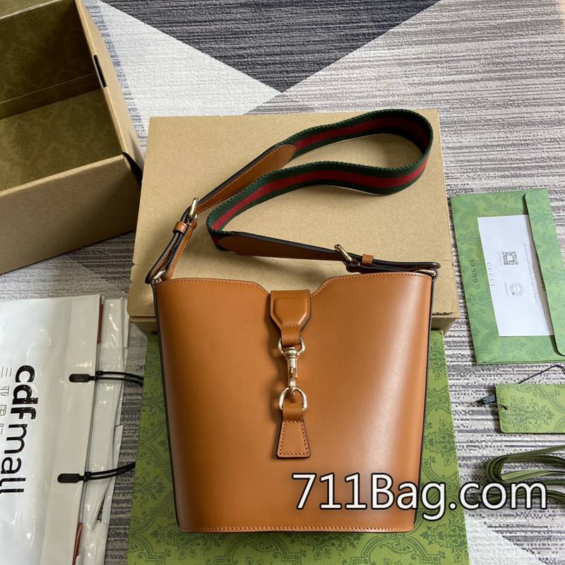 頂級高仿Gucci古馳 782908 使用與正品相同材質面料。 淘寶Gucci高仿包尺寸:18.5(寬)x20.5(高)x12.5厘米(深)顏色:淺棕色/原廠皮。 頂級高仿Gucci古馳 782908 使用與正品相同材質面料。 淘寶Gucci高仿包尺寸:18.5(寬)x20.5(高)x12.5厘米(深)顏色:淺棕色/原廠皮。