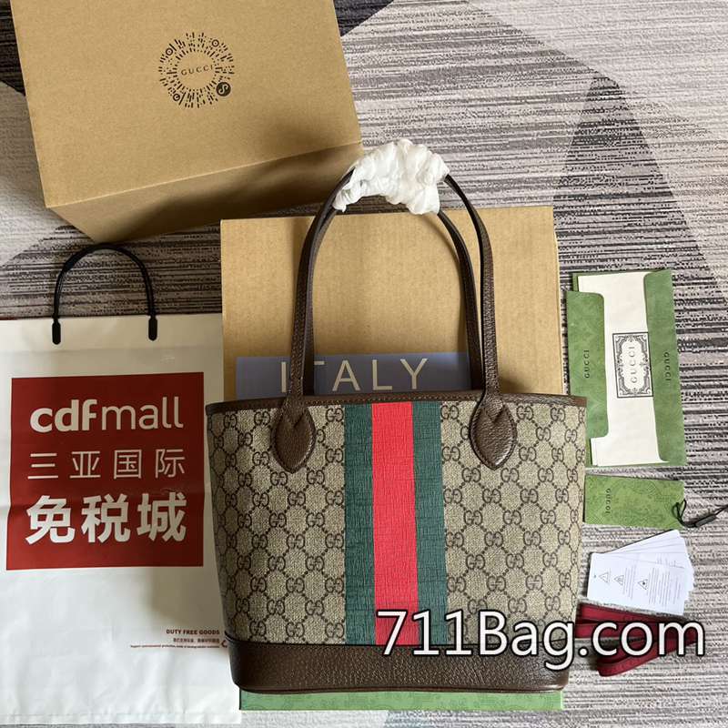 頂級A貨Gucci 726762 精品手工皮革女包 Gucci高仿可退可換尺寸:25(寬)x22(高)x12cm(深)顏色:棕色/pvc 頂級A貨Gucci 726762 精品手工皮革女包 Gucci高仿可退可換尺寸:25(寬)x22(高)x12cm(深)顏色:棕色/pvc