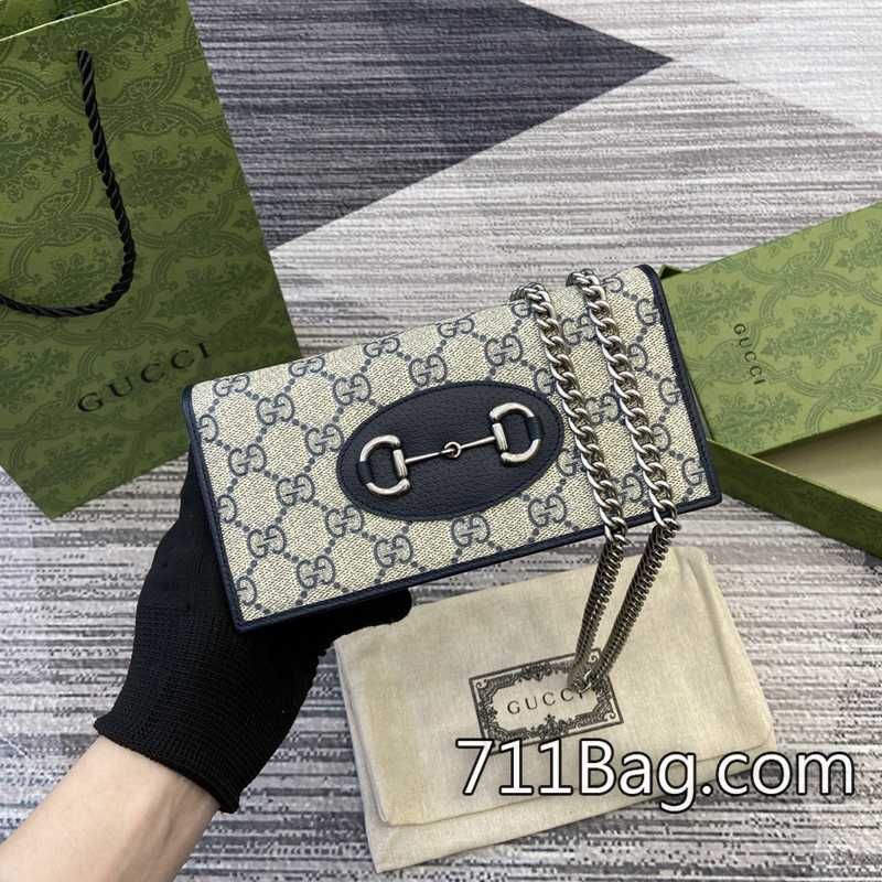 頂級精品Gucci 621892 頂級手工打造精品包 Gucci包高仿哪裡買尺寸:19*10*4cm。顏色:藍色/pvc。 頂級精品Gucci 621892 頂級手工打造精品包 Gucci包高仿哪裡買尺寸:19*10*4cm。顏色:藍色/pvc。