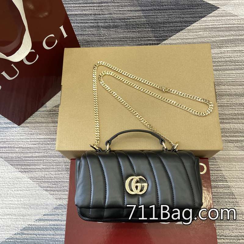 頂級高仿Gucci 806017 金屬扣環做舊處理完美還原。 送禮首選Gucci包仿品 頂級高仿Gucci 806017 金屬扣環做舊處理完美還原。 送禮首選Gucci包仿品