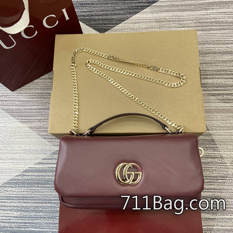 頂級A貨Gucci 806016 進口皮料定製包包 高仿Gucci後背包尺寸:25.9(長)x14(寬)x6(厚)顏色:酒紅色/全皮。 頂級A貨Gucci 806016 進口皮料定製包包 高仿Gucci後背包尺寸:25.9(長)x14(寬)x6(厚)顏色:酒紅色/全皮。