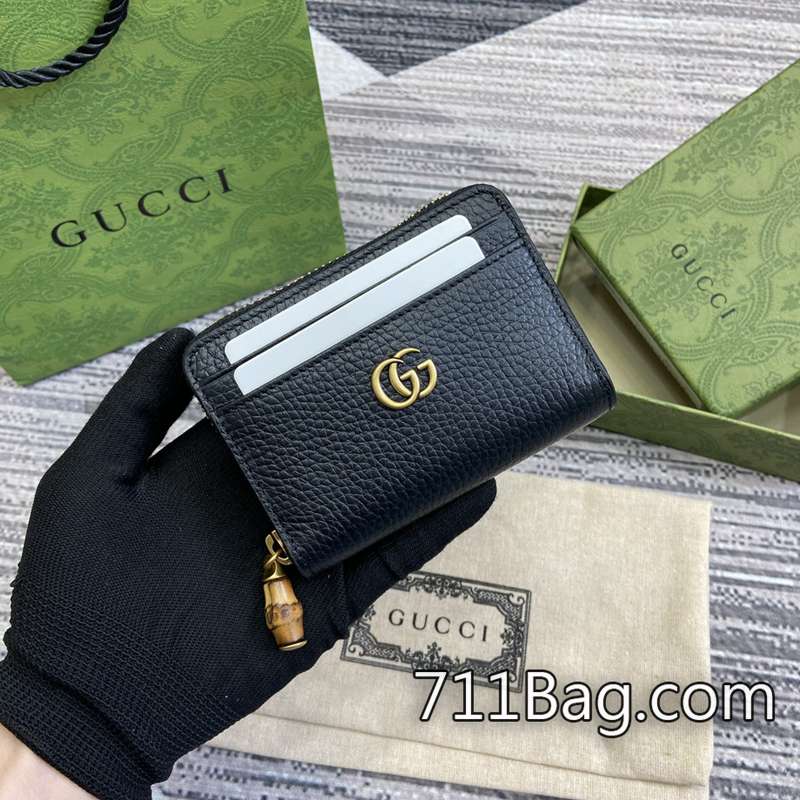 頂級一比一Gucci 739500 五金精緻奢華包包 Gucci包包A貨開箱尺寸:11.5*9*2cm。顏色:黑色/原廠皮。 頂級一比一Gucci 739500 五金精緻奢華包包 Gucci包包A貨開箱尺寸:11.5*9*2cm。顏色:黑色/原廠皮。