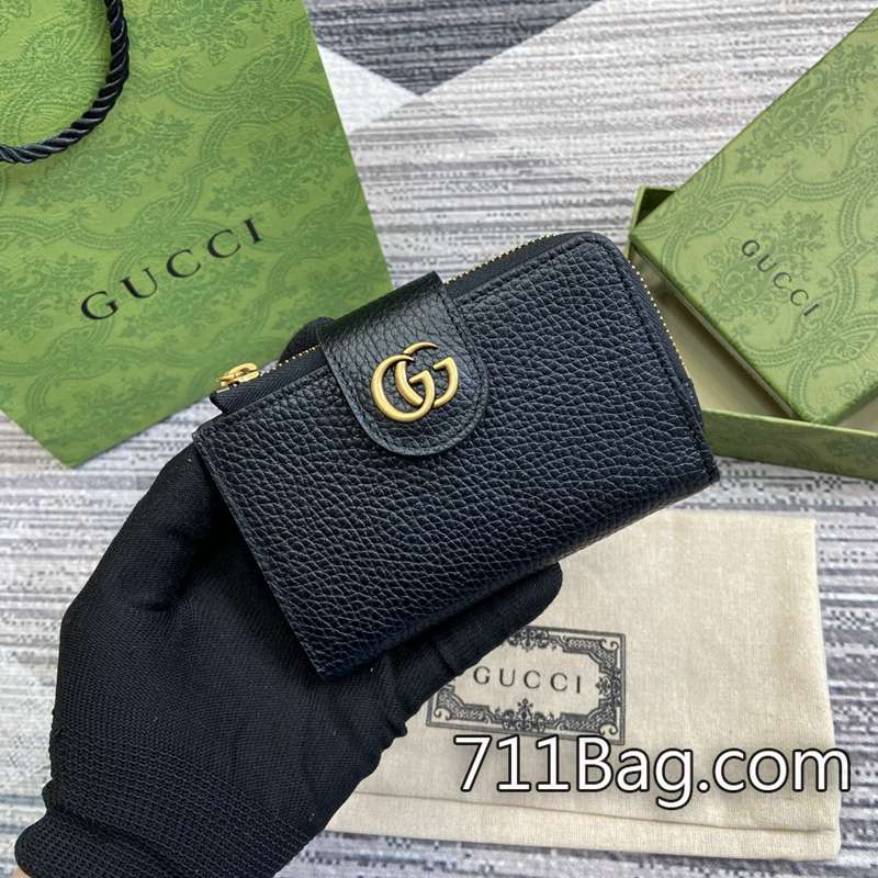 頂級超3AGucci古馳 739498 頂級進口皮手感柔軟 Gucci動物圖案高仿尺寸:13*8.5*2cm。顏色:黑色/原廠皮。 頂級超3AGucci古馳 739498 頂級進口皮手感柔軟 Gucci動物圖案高仿尺寸:13*8.5*2cm。顏色:黑色/原廠皮。