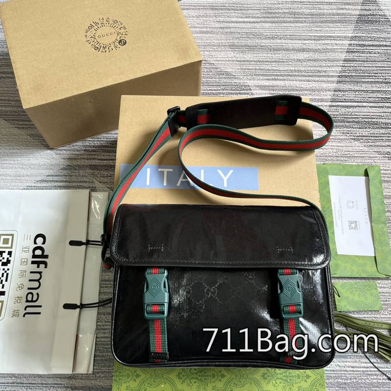 精仿Gucci 760123 細節處理精緻的包包 網紅同款Gucci高仿尺寸:27(寬)x20(高)x10cm(深)顏色:黑色/水晶pvc。 精仿Gucci 760123 細節處理精緻的包包 網紅同款Gucci高仿尺寸:27(寬)x20(高)x10cm(深)顏色:黑色/水晶pvc。