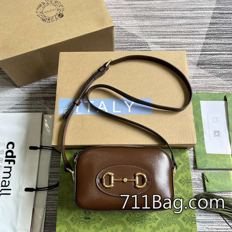 A貨Gucci 760196 表面平滑無皺摺,質感細膩。 通勤實用Gucci包高仿尺寸:20(寬)x13(高)x6cm(深)顏色:棕色原廠皮。 A貨Gucci 760196 表面平滑無皺摺,質感細膩。 通勤實用Gucci包高仿尺寸:20(寬)x13(高)x6cm(深)顏色:棕色原廠皮。