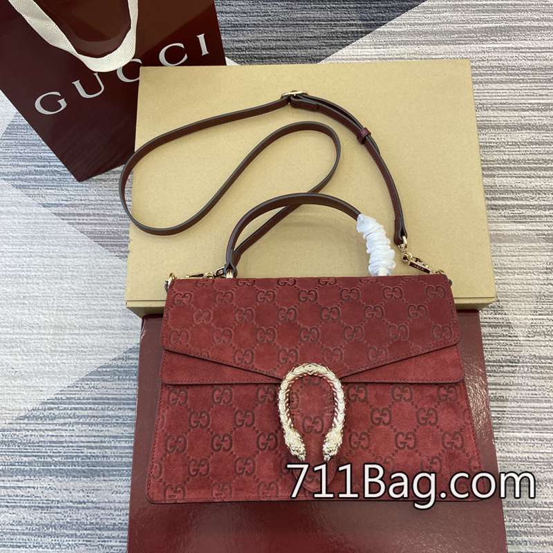 頂級超3AGucci 813399 每一款都像是從專櫃走出來。 Gucci正版開模A貨尺寸:29.5厘米(寬)x20厘米(高)x10.5厘米(深)顏色:紅色壓磨砂/原廠皮。 頂級超3AGucci 813399 每一款都像是從專櫃走出來。 Gucci正版開模A貨尺寸:29.5厘米(寬)x20厘米(高)x10.5厘米(深)顏色:紅色壓磨砂/原廠皮。