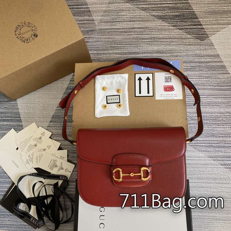 精仿Gucci 602204 高端版製作流程完全依照原廠工藝。 Gucci一比一代購貨源這款設計采用品牌標志性的米色和烏木色配色GGSupreme帆佈制成。型號:781402。尺寸:23*21*12cm顏色:棕色pvc 精仿Gucci 602204 高端版製作流程完全依照原廠工藝。 Gucci一比一代購貨源這款設計采用品牌標志性的米色和烏木色配色GGSupreme帆佈制成。型號:781402。尺寸:23*21*12cm顏色:棕色pvc