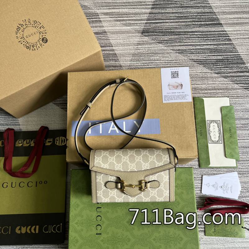 原版一比一Gucci 816357 高仿精品中的精品 Gucci超A貨包款尺寸:20(長)x12(寬)x6(厚)顏色:米膠燕麥色/原廠皮。 原版一比一Gucci 816357 高仿精品中的精品 Gucci超A貨包款尺寸:20(長)x12(寬)x6(厚)顏色:米膠燕麥色/原廠皮。