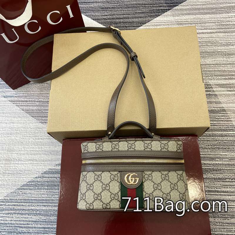 精品A貨Gucci 816357 原版材質精緻包包 Gucci標籤原版製作尺寸:20(長)x12(寬)x6(厚)顏色:棕色/原廠皮。 精品A貨Gucci 816357 原版材質精緻包包 Gucci標籤原版製作尺寸:20(長)x12(寬)x6(厚)顏色:棕色/原廠皮。