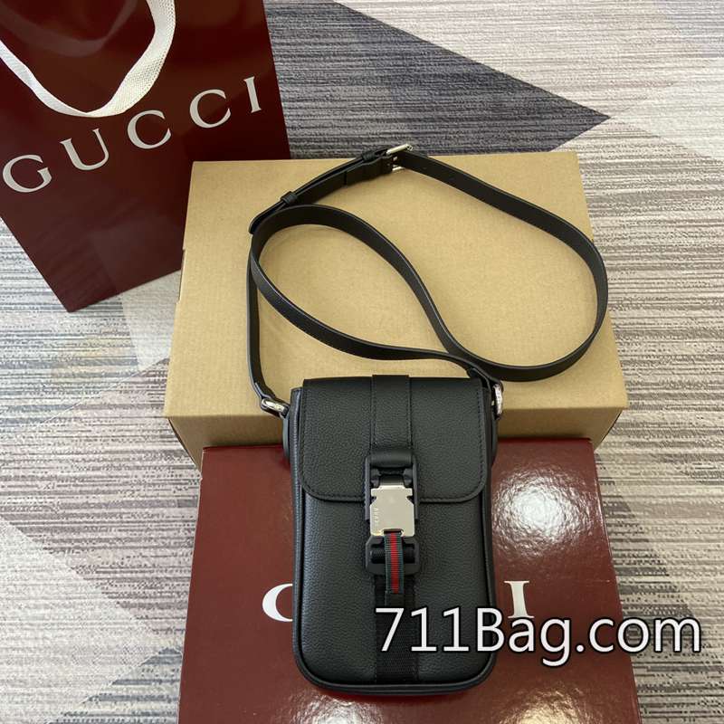 超3AGucci 800312 熟練工藝師手工打造,品質穩定。 Gucci原廠仿品熱銷中顏色:黑色全皮。 超3AGucci 800312 熟練工藝師手工打造,品質穩定。 Gucci原廠仿品熱銷中顏色:黑色全皮。