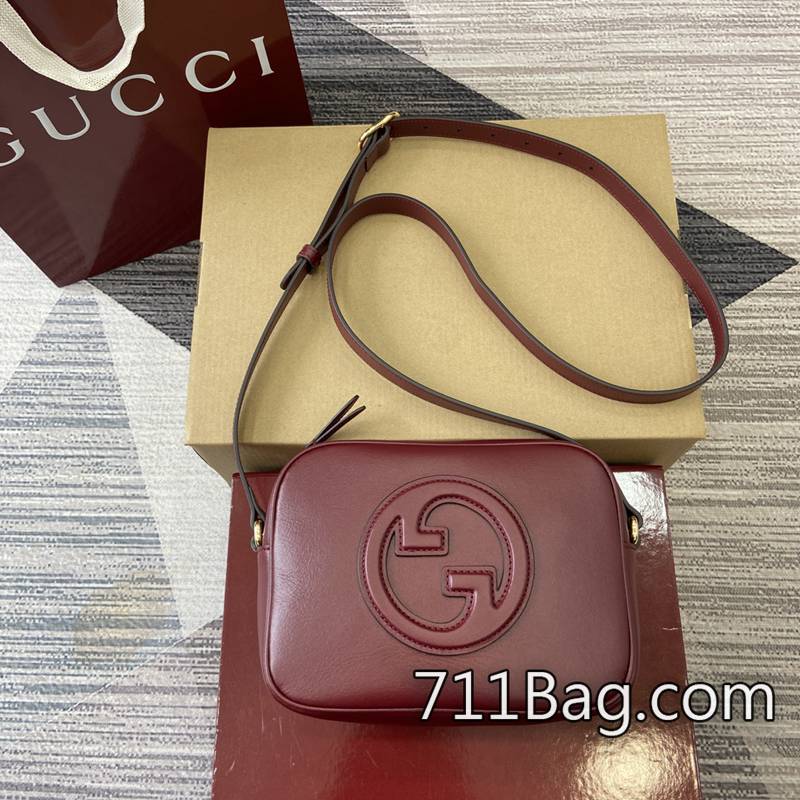 頂級一比一Gucci 820429 如藝術品般的精緻呈現。 Gucci高仿可退可換 頂級一比一Gucci 820429 如藝術品般的精緻呈現。 Gucci高仿可退可換