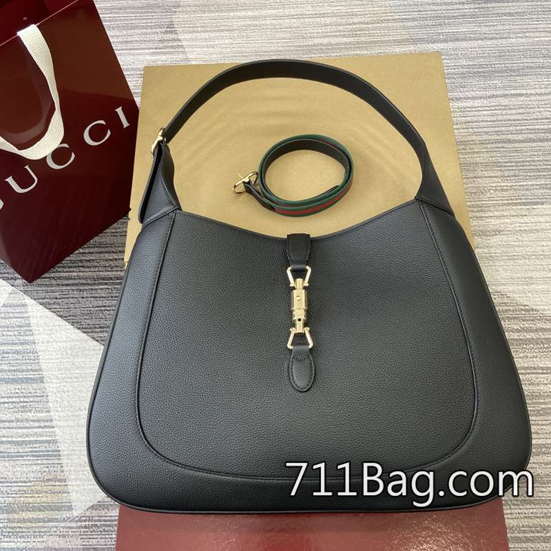 一比一Gucci 813650 車工細節極致,對線對齊零誤差。 Gucci錢包A貨尺寸:40(長)x38(寬)x10cm(厚)顏色:棕色/原廠皮。 一比一Gucci 813650 車工細節極致,對線對齊零誤差。 Gucci錢包A貨尺寸:40(長)x38(寬)x10cm(厚)顏色:棕色/原廠皮。