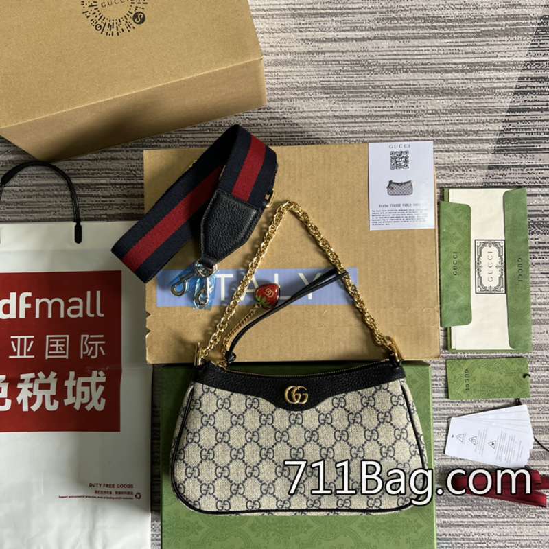 頂級一比一Gucci 735132 做工嚴格打磨質感 Gucci高仿對版包尺寸:25*15.5*6cm。顏色:藍色/pvc。意大利創作 頂級一比一Gucci 735132 做工嚴格打磨質感 Gucci高仿對版包尺寸:25*15.5*6cm。顏色:藍色/pvc。意大利創作