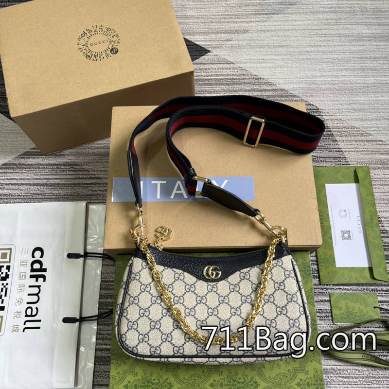 頂級超3AGucci 735132 高耐磨材質,使用壽命長。 Gucci Horsebit 1955包A貨顏色:蘭色pvc。 頂級超3AGucci 735132 高耐磨材質,使用壽命長。 Gucci Horsebit 1955包A貨顏色:蘭色pvc。