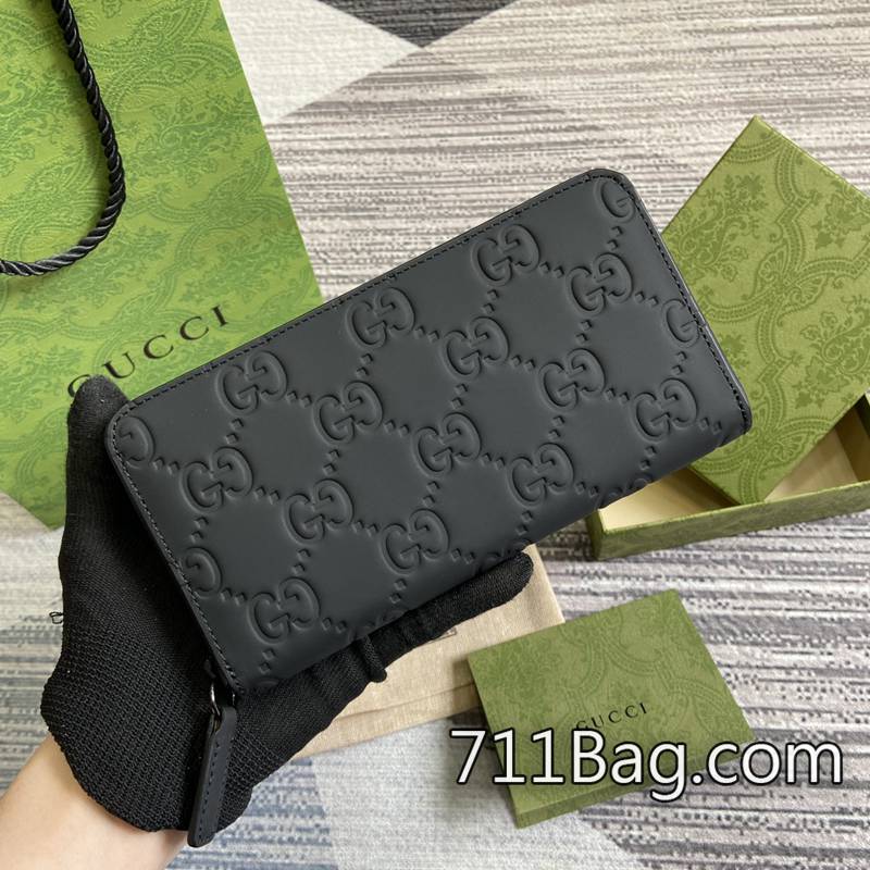 頂級一比一Gucci古馳 771421 精品工藝還原專櫃款 Gucci正版開模A貨尺寸:10.5(長)x19(寬)x2.5cm(厚)顏色:黑色/壓花G原廠皮。 頂級一比一Gucci古馳 771421 精品工藝還原專櫃款 Gucci正版開模A貨尺寸:10.5(長)x19(寬)x2.5cm(厚)顏色:黑色/壓花G原廠皮。