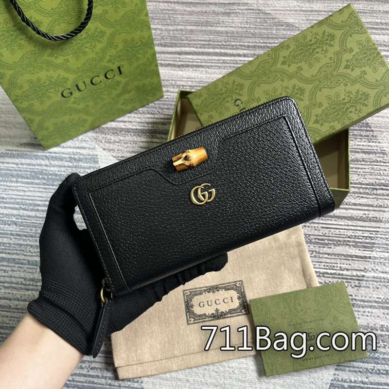 原版一比一Gucci 658634 完美對版精品包包 Gucci高仿開箱評價尺寸:19(寬)x10.5(高)x2cm(深)顏色:黑色/原廠皮。 原版一比一Gucci 658634 完美對版精品包包 Gucci高仿開箱評價尺寸:19(寬)x10.5(高)x2cm(深)顏色:黑色/原廠皮。