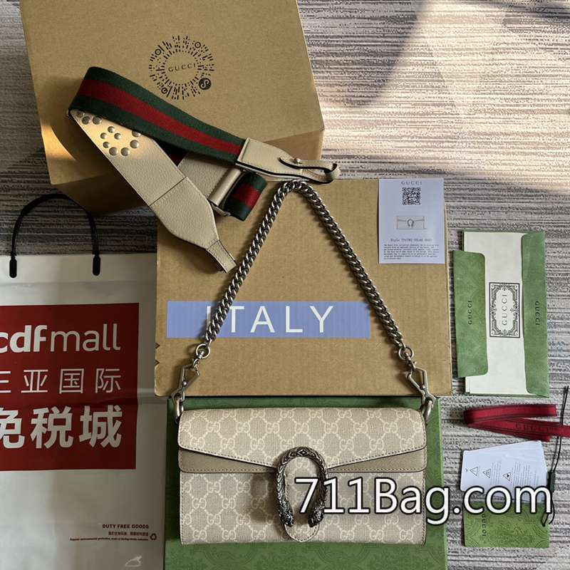 頂級超3AGucci 731782 可調節背帶,靈活實用。 Gucci高仿蝦皮代購尺寸:25*14*4cm顏色:燕麥色pvc。 頂級超3AGucci 731782 可調節背帶,靈活實用。 Gucci高仿蝦皮代購尺寸:25*14*4cm顏色:燕麥色pvc。