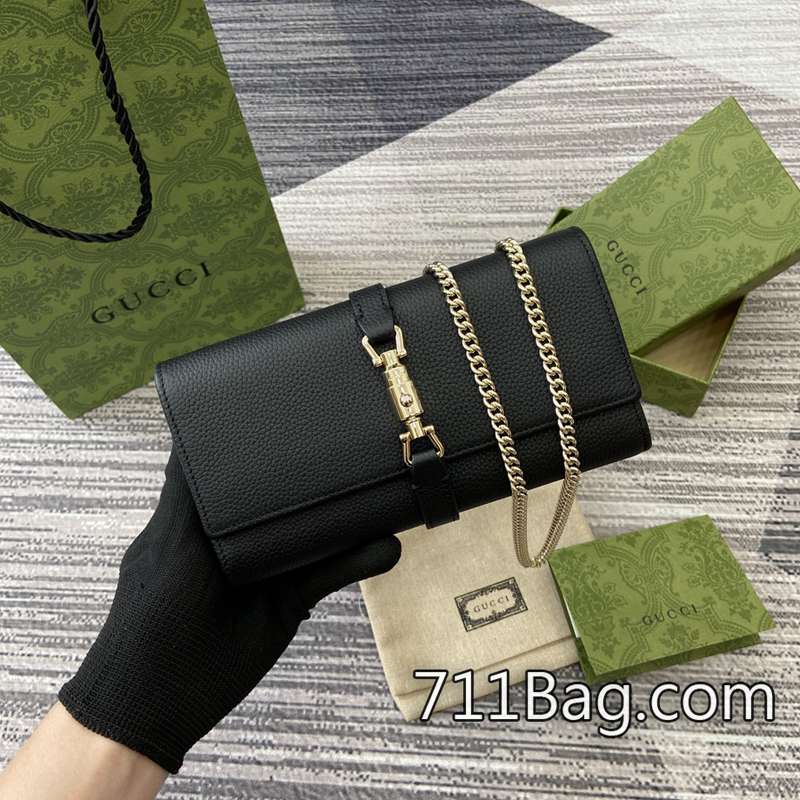頂級超3AGucci古馳 652681 一針一線完美復刻 Gucci包包高仿推薦2025尺寸:19(長)x10(高)x3.5cm(厚)顏色:克色/荔枝紋牛皮。 頂級超3AGucci古馳 652681 一針一線完美復刻 Gucci包包高仿推薦2025尺寸:19(長)x10(高)x3.5cm(厚)顏色:克色/荔枝紋牛皮。
