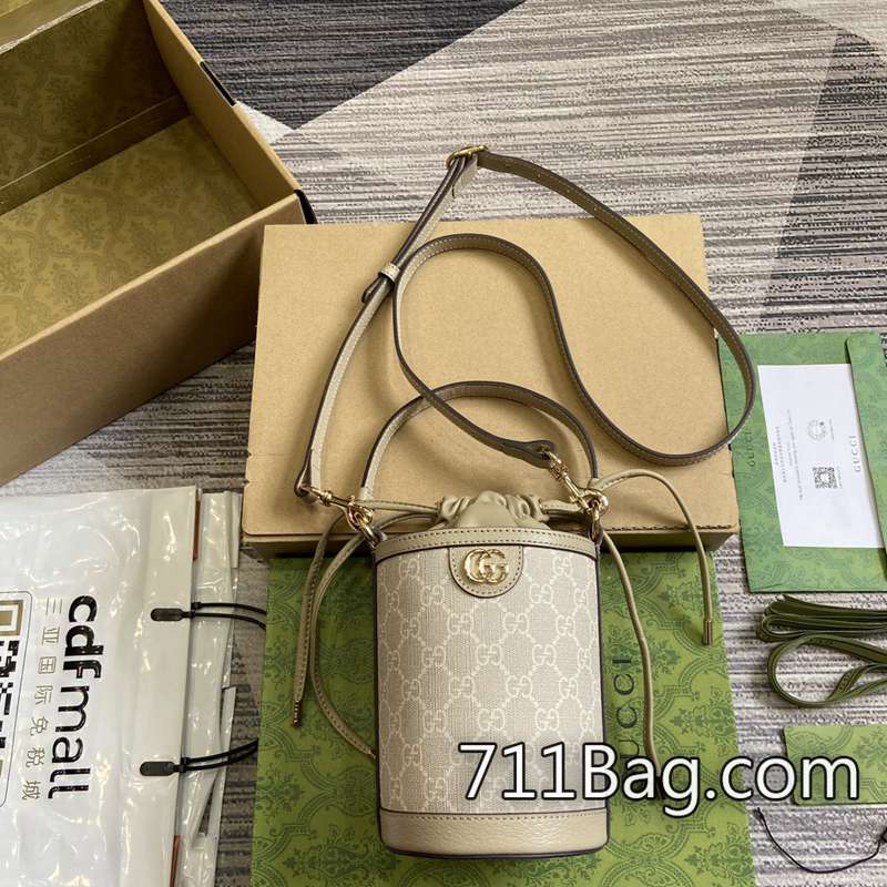 頂級精品Gucci 760199 採用正品同規格皮革供應商。 Gucci仿包影片介紹尺寸:11.5(寬)x20(高)x8cm(深)顏色:燕麥色/pvc。 頂級精品Gucci 760199 採用正品同規格皮革供應商。 Gucci仿包影片介紹尺寸:11.5(寬)x20(高)x8cm(深)顏色:燕麥色/pvc。