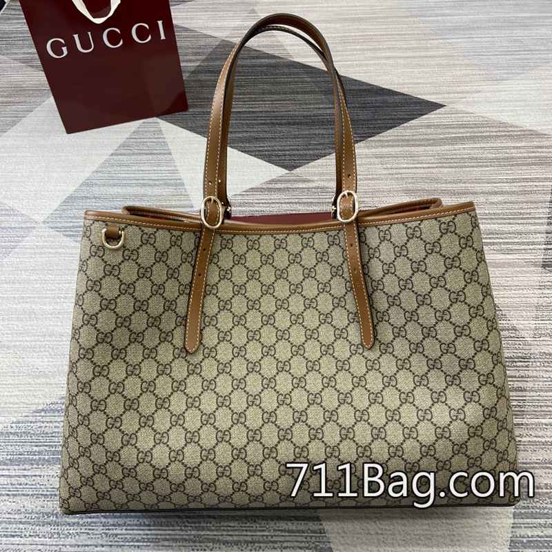 一比一Gucci 815212 廠傢直供,性價比之王。 Gucci高仿包年中特惠尺寸:45.5(寬)x30(高)x16cm(深)顏色:棕色/pvc。 一比一Gucci 815212 廠傢直供,性價比之王。 Gucci高仿包年中特惠尺寸:45.5(寬)x30(高)x16cm(深)顏色:棕色/pvc。