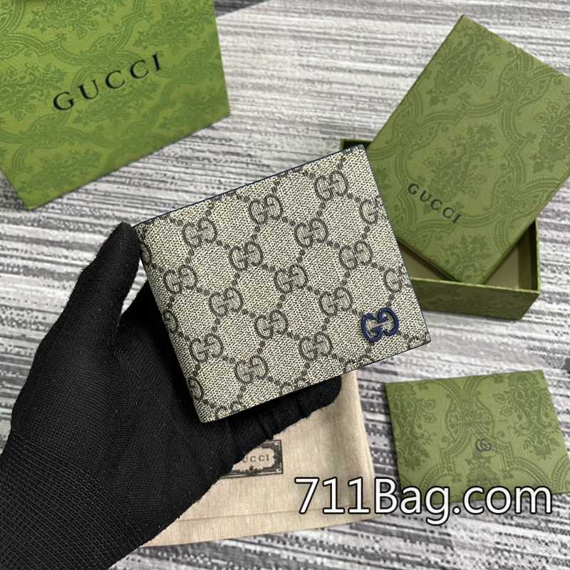 超3AGucci 768243 材質考究包型挺括 超值Gucci A貨精品閉合時尺寸:11(寬)x9cm(高)打開時尺寸:21(寬)x9cm(高)顏色:藍色/pvc。 超3AGucci 768243 材質考究包型挺括 超值Gucci A貨精品閉合時尺寸:11(寬)x9cm(高)打開時尺寸:21(寬)x9cm(高)顏色:藍色/pvc。