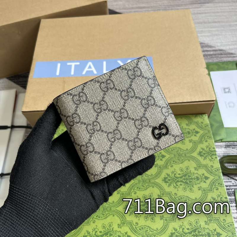 一比一Gucci古馳 768243 包內車縫工整,邊角無皺摺。 Gucci精仿包推薦閉合時尺寸:11(寬)x9cm(高)打開時尺寸:21(寬)x9cm(高)顏色:黑色/pvc。 一比一Gucci古馳 768243 包內車縫工整,邊角無皺摺。 Gucci精仿包推薦閉合時尺寸:11(寬)x9cm(高)打開時尺寸:21(寬)x9cm(高)顏色:黑色/pvc。